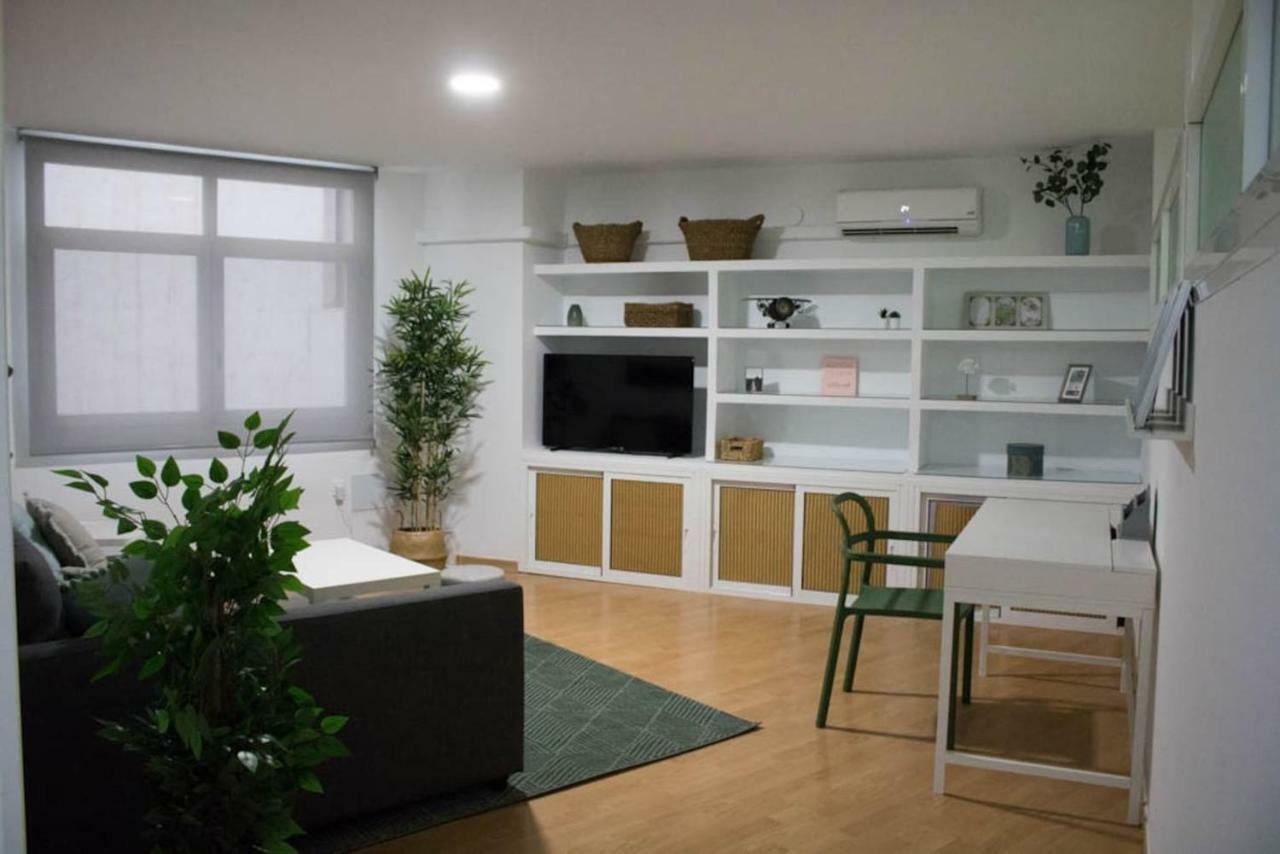Apartamento Reyes Catolicos Apartment Almeria Exterior photo