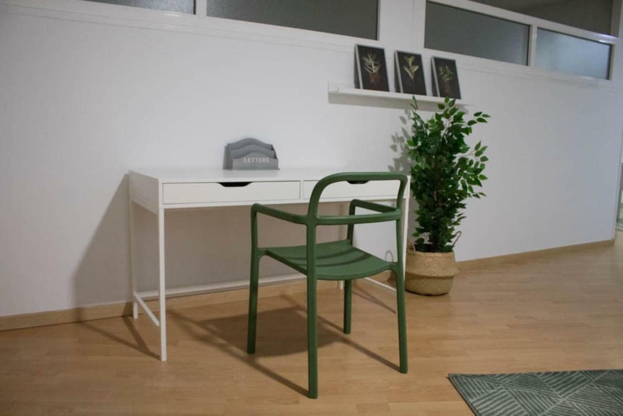 Apartamento Reyes Catolicos Apartment Almeria Exterior photo