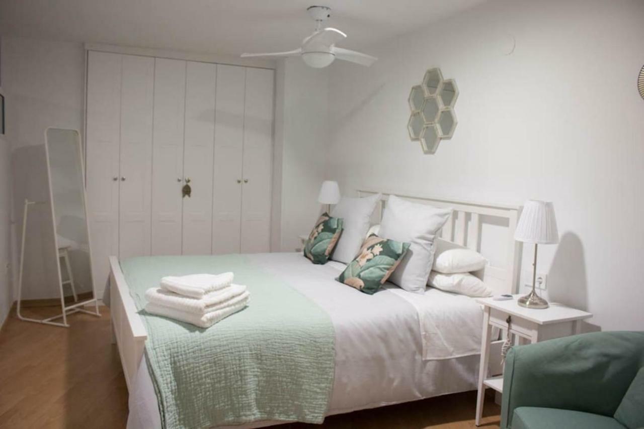 Apartamento Reyes Catolicos Apartment Almeria Exterior photo